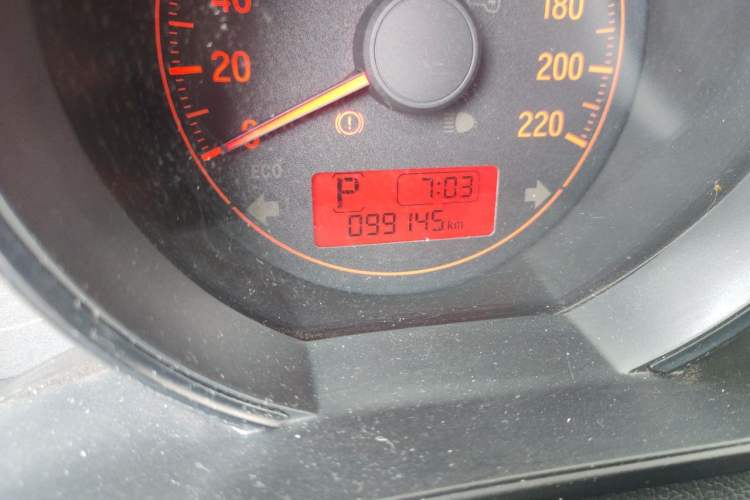 Used Honda Fit 2018 1.5L CVT Comfort Sunroof Version Odometer Close Up