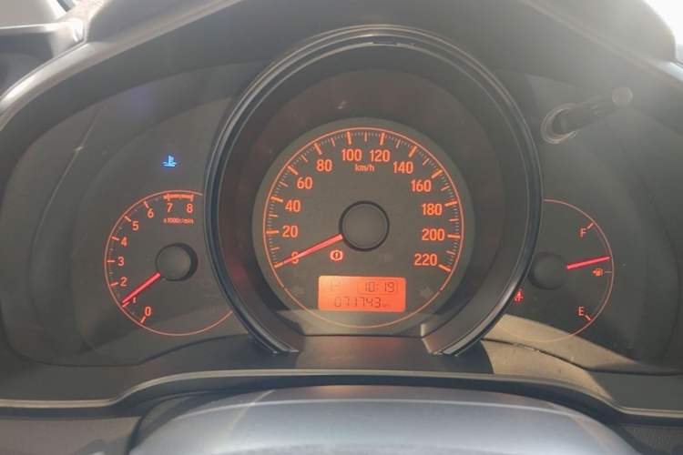 Used Honda Fit 2018 1.5L CVT Comfort Version Odometer Close Up