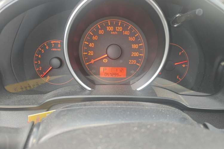 Used Honda Fit 2018 1.5L CVT Trendy Sports Edition Odometer Close Up