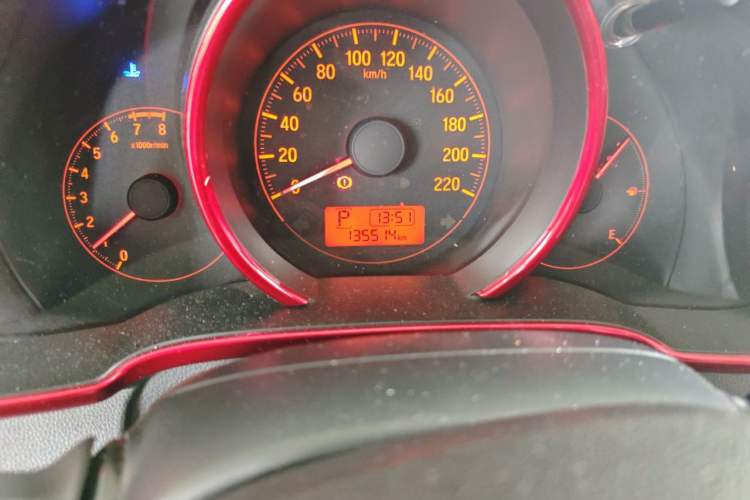 Used Honda Fit 2018 1.5L CVT Comfort Version Odometer Close Up