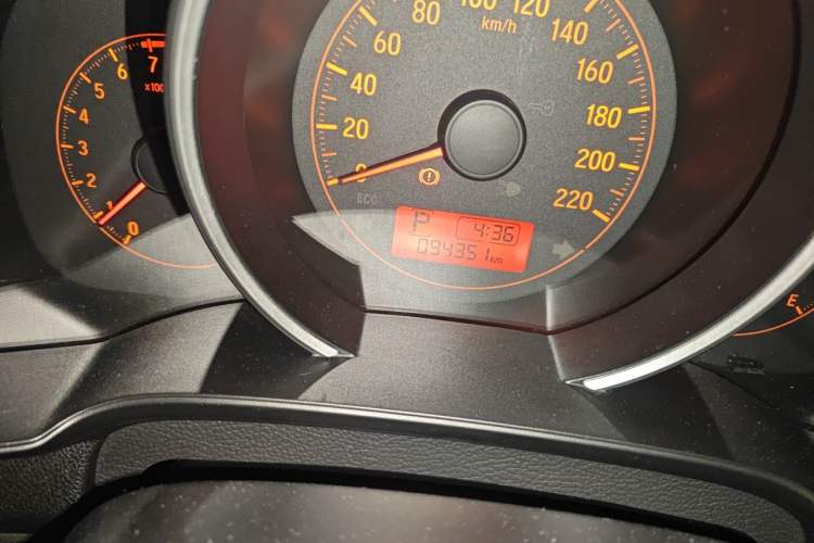 Used Honda Fit 2018 1.5L CVT Trendy Sports Edition Odometer Close Up