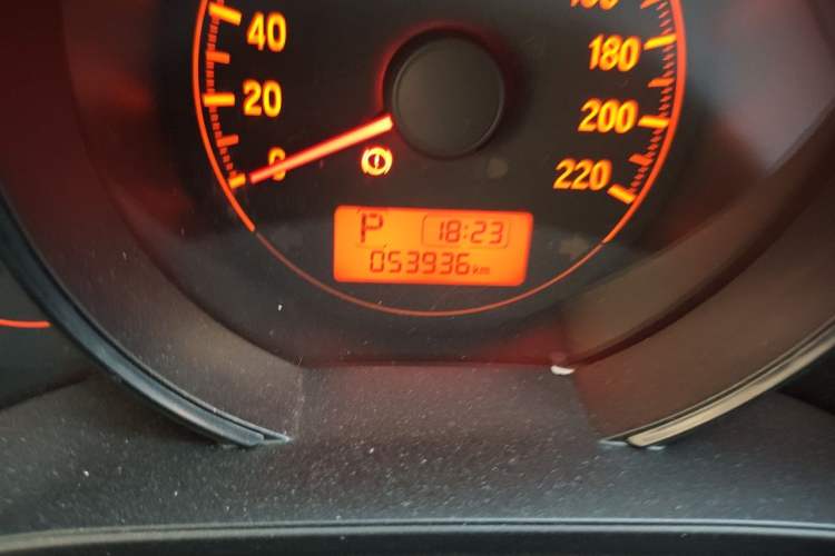 Used Honda Fit 2018 1.5L CVT Comfort Version Odometer Close Up