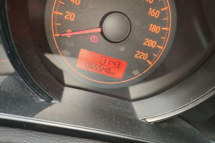 Used Honda Fit 2018 1.5L Manual Comfort Version Odometer Close Up
