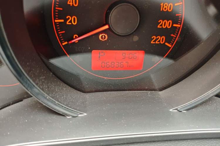 Used Honda Fit 2018 1.5L CVT Comfort Version Odometer Close Up