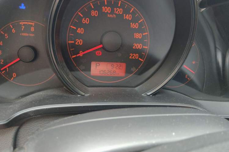 Used Honda Fit 2018 1.5L CVT Comfort Version Odometer Close Up
