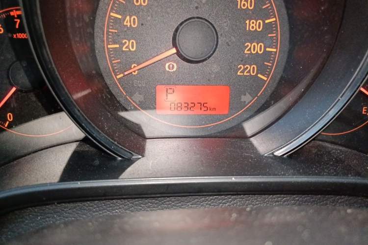 Used Honda Fit 2018 1.5L CVT Comfort Sunroof Version Odometer Close Up