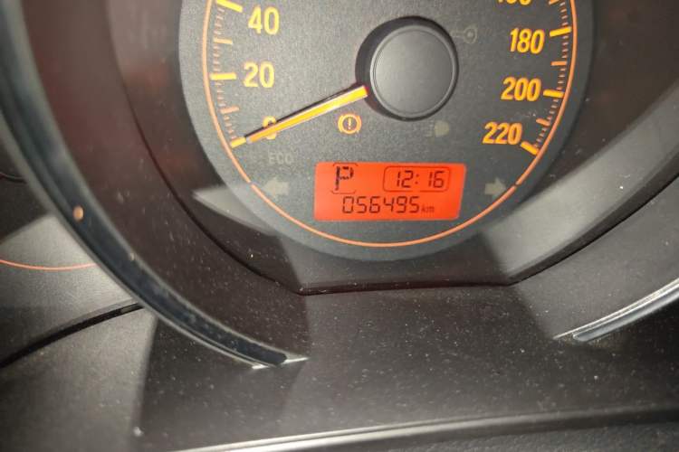 Used Honda Fit 2018 1.5L CVT Comfort Version Odometer Close Up