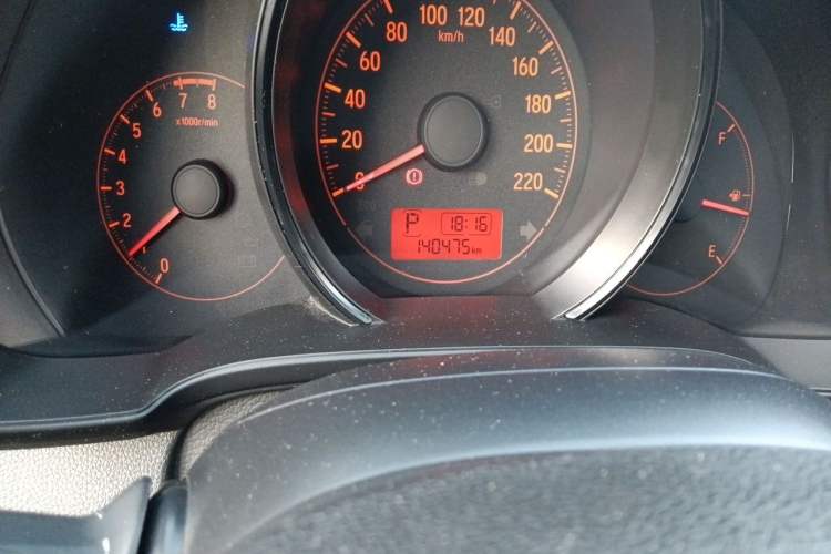 Used Honda Fit 2018 1.5L CVT Comfort Sunroof Version Odometer Close Up