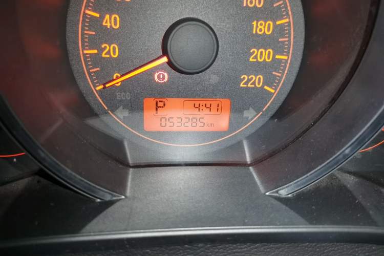 Used Honda Fit 2018 1.5L CVT Comfort Version Odometer Close Up