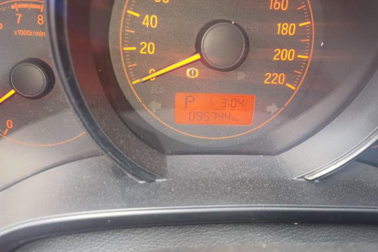 Used Honda Fit 2018 1.5L CVT Comfort Version Odometer Close Up