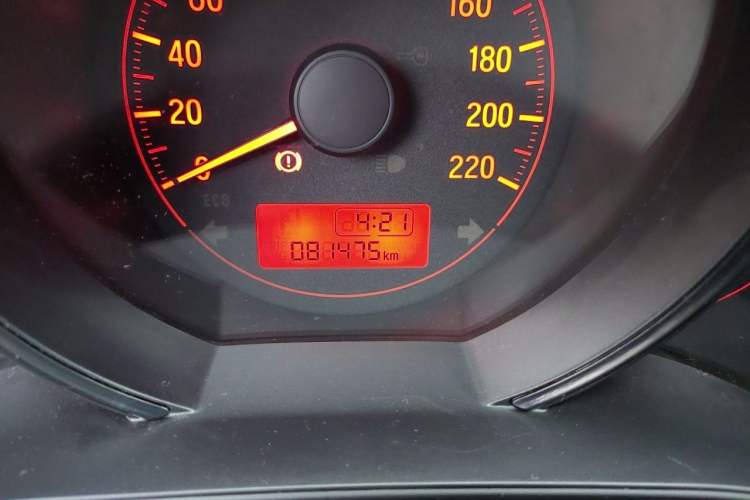 Used Honda Fit 2018 1.5L Manual Comfort Version Odometer Close Up