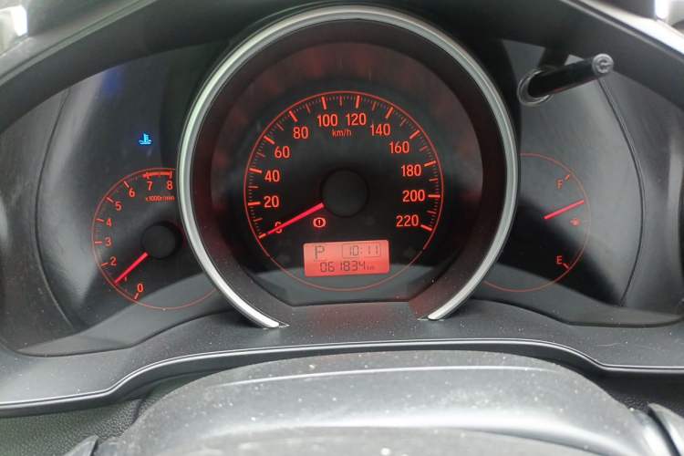 Used Honda Fit 2018 1.5L CVT Trendy Sports Edition Odometer Close Up