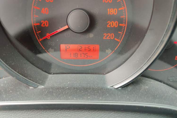 Used Honda Fit 2018 1.5L CVT Comfort Version Odometer Close Up