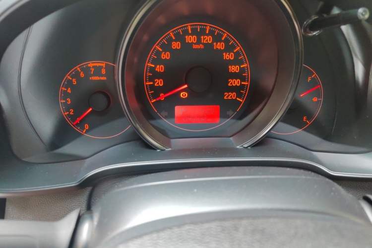 Used Honda Fit 2018 1.5L CVT Comfort Sunroof Version Odometer Close Up