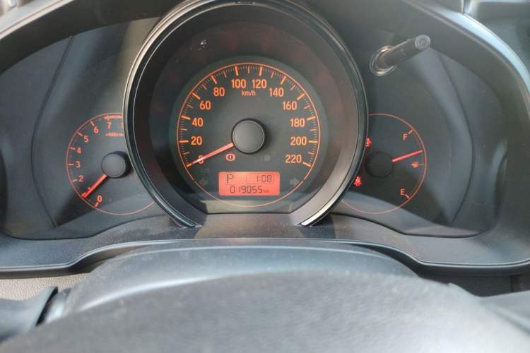 Used Honda Fit 2018 1.5L CVT Comfort Version Odometer Close Up