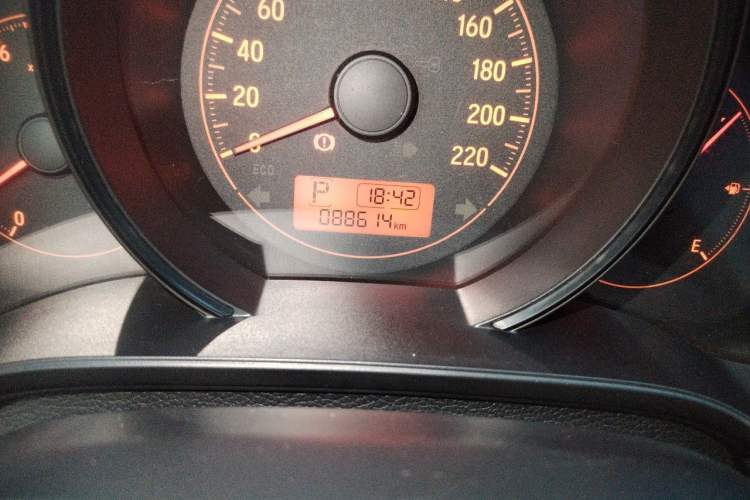 Used Honda Fit 2018 1.5L CVT Comfort Version Odometer Close Up