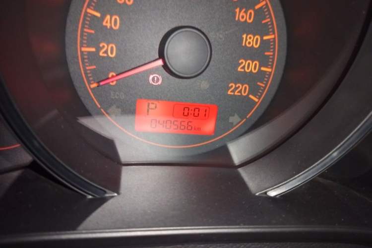 Used Honda Fit 2018 1.5L CVT Comfort Version Odometer Close Up