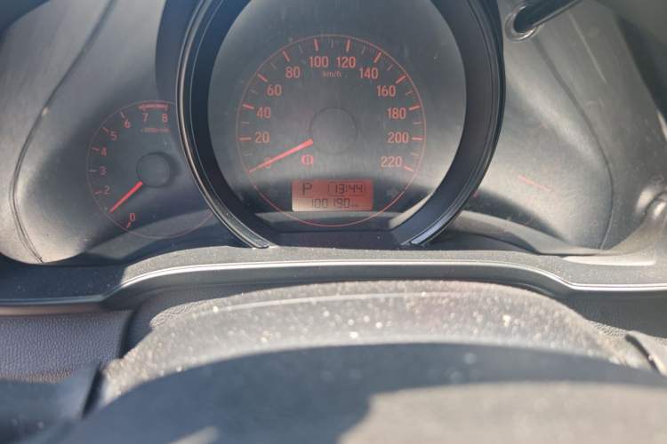 Used Honda Fit 2018 1.5L CVT Comfort Version Odometer Close Up