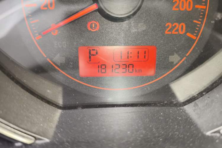Used Honda Fit 2018 1.5L CVT Comfort Version Odometer Close Up