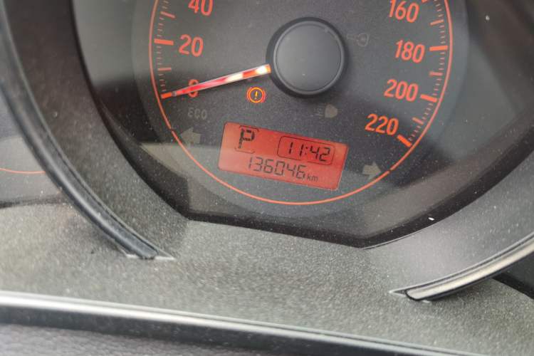 Used Honda Fit 2018 1.5L CVT Comfort Sunroof Version Odometer Close Up