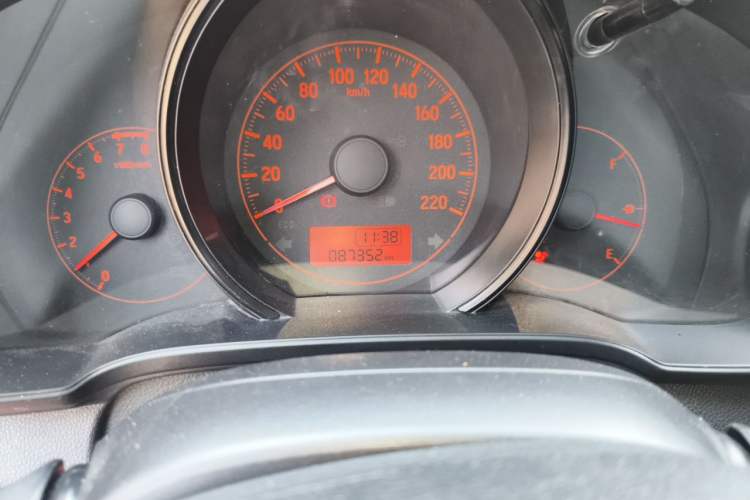Used Honda Fit 2018 1.5L Manual Comfort Version Odometer Close Up