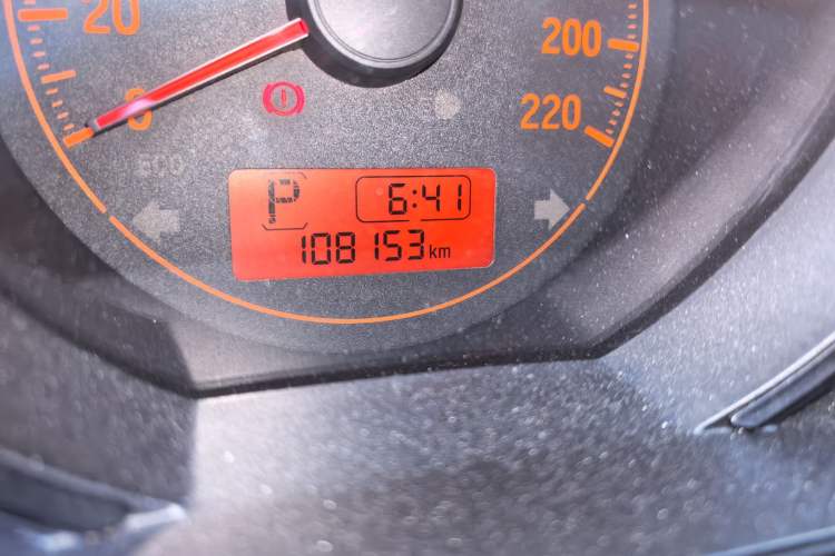Used Honda Fit 2018 1.5L CVT Comfort Version Odometer Close Up