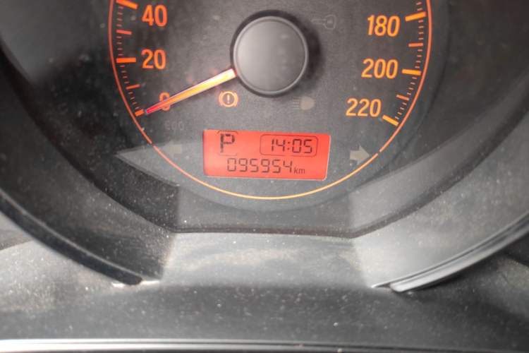 Used Honda Fit 2018 1.5L CVT Comfort Version Odometer Close Up