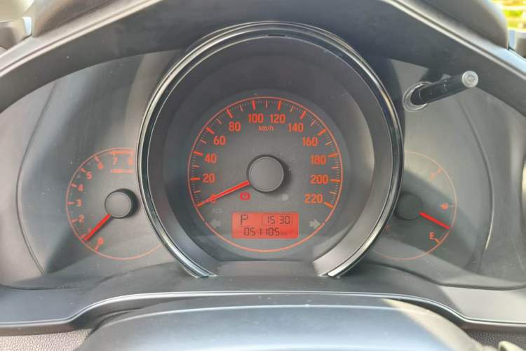 Used Honda Fit 2018 1.5L CVT Comfort Sunroof Version Odometer Close Up
