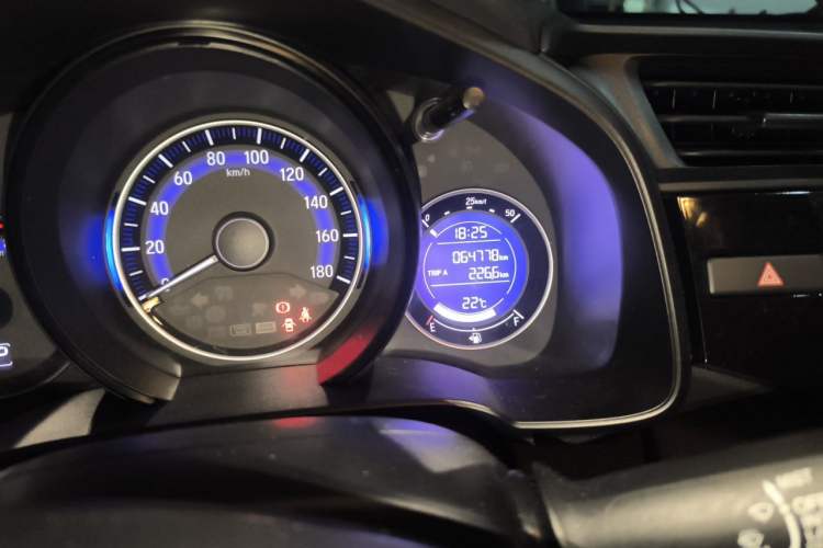 Used Honda Fit 2018 1.5L CVT Comfort Sunroof Version Odometer Close Up