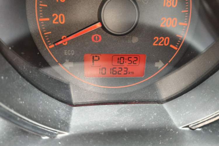 Used Honda Fit 2018 1.5L CVT Comfort Version Odometer Close Up