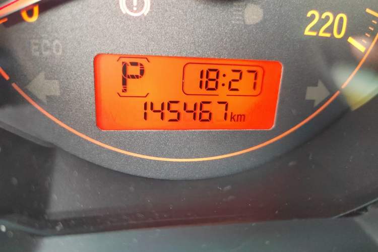 Used Honda Fit 2018 1.5L CVT Comfort Version Odometer Close Up