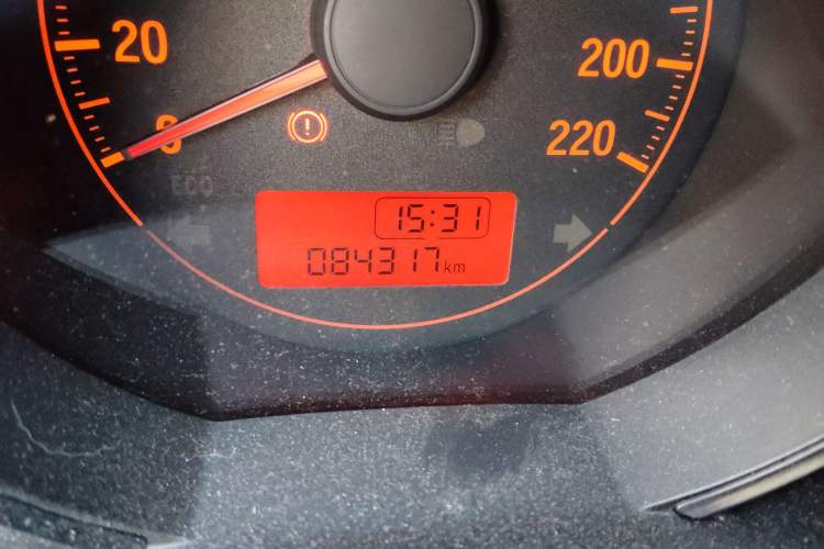 Used Honda Fit 2018 1.5L Manual Comfort Version Odometer Close Up