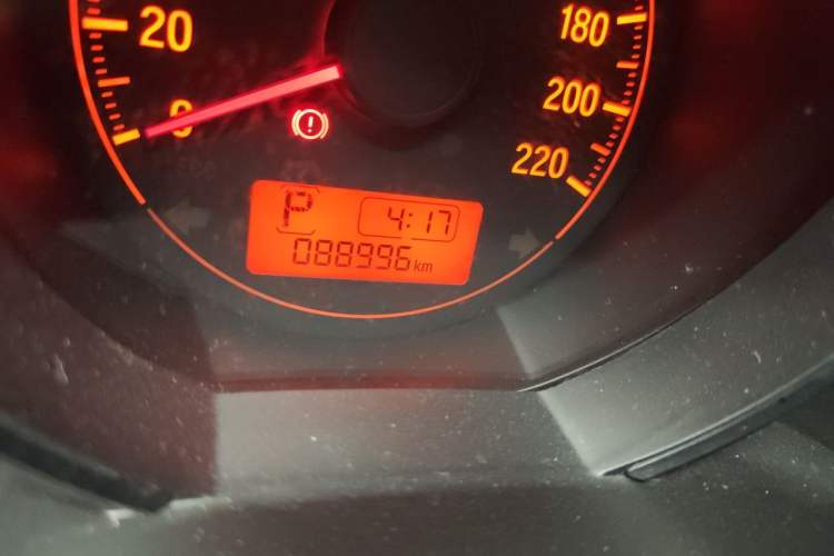 Used Honda Fit 2018 1.5L CVT Comfort Sunroof Version Odometer Close Up