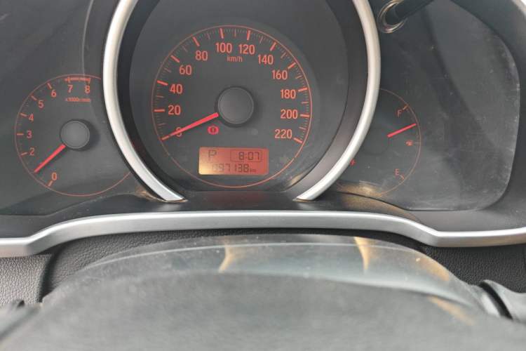 Used Honda Fit 2018 1.5L CVT Comfort Version Odometer Close Up