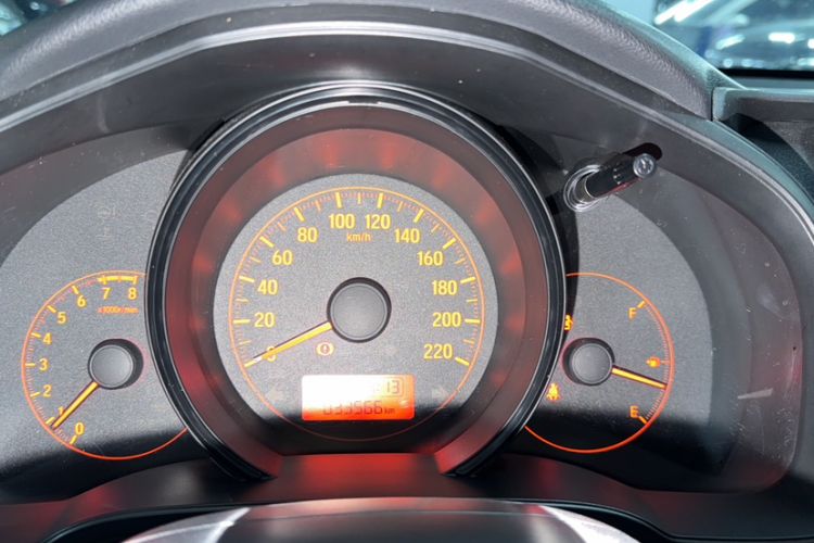 Used Honda Fit 2018 1.5L CVT Comfort Sunroof Version Odometer Close Up