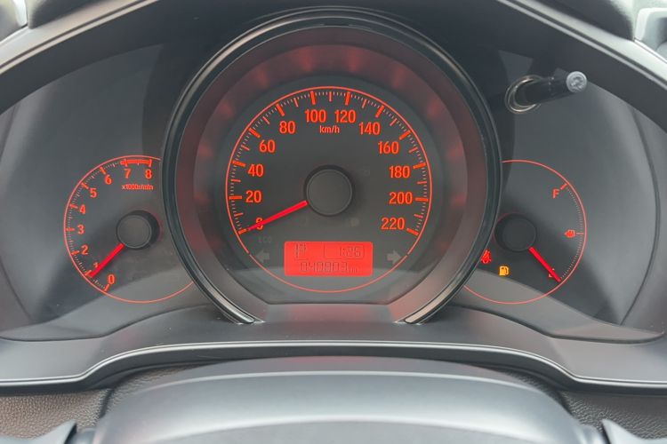 Used Honda Fit 2018 1.5L CVT Comfort Version Odometer Close Up