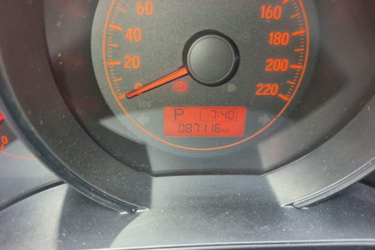 Used Honda Fit 2018 1.5L CVT Comfort Sunroof Version Odometer Close Up