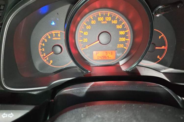 Used Honda Fit 2018 1.5L CVT Comfort Version Odometer Close Up