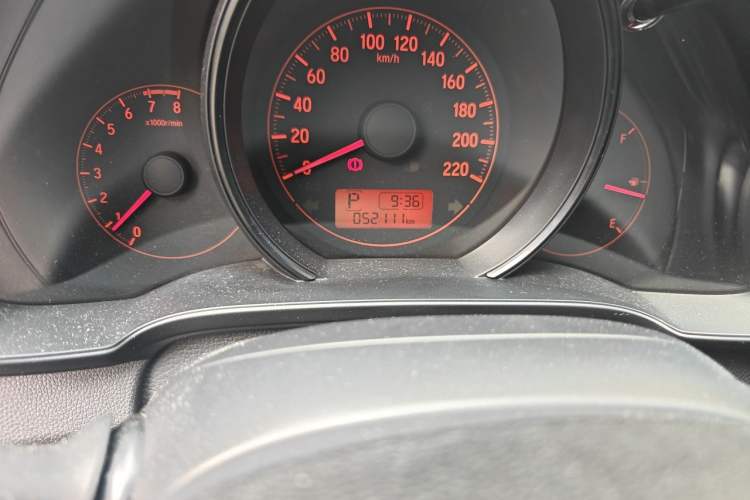 Used Honda Fit 2018 1.5L CVT Comfort Version Odometer Close Up