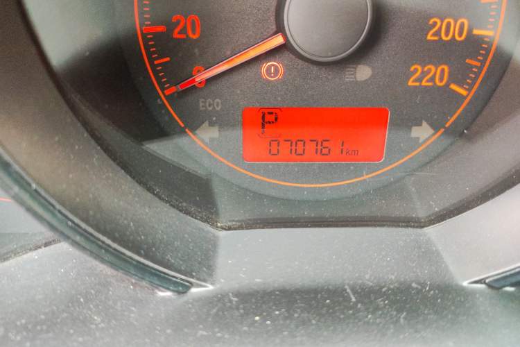Used Honda Fit 2018 1.5L CVT Comfort Version Odometer Close Up