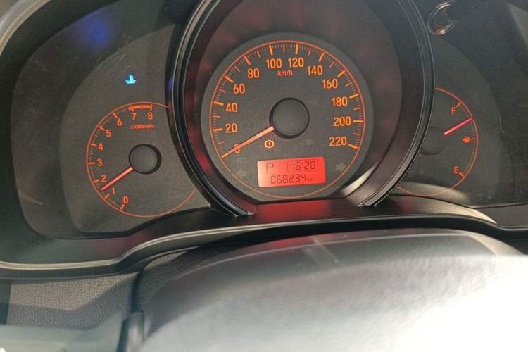 Used Honda Fit 2018 1.5L CVT Comfort Sunroof Version Odometer Close Up