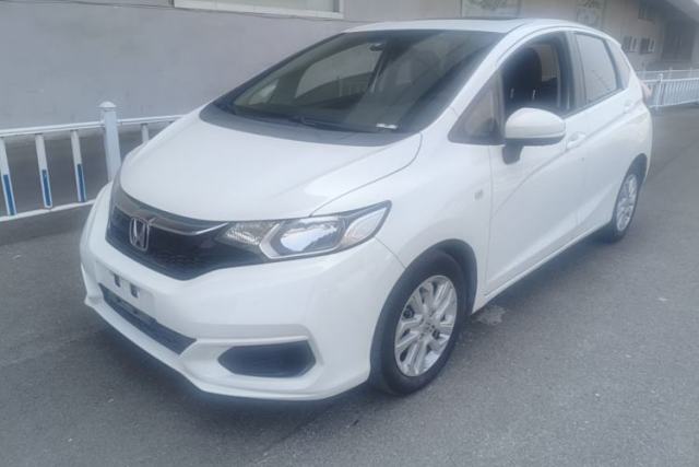 Used Honda Fit 2018 1.5L CVT Comfort Sunroof Version