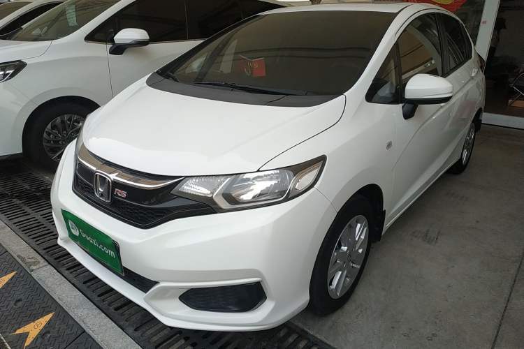 Used Honda Fit 2018 1.5L CVT Comfort Sunroof Version Guazi used car, China used car export, Used car for sale, Used  cars, Cheapest cars for sale