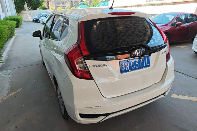 Used Honda Fit 2018 1.5L CVT Comfort Version Rear Left 45 Deg