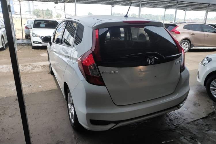 Used Honda Fit 2018 1.5L CVT Comfort Version Rear Left 45 Deg