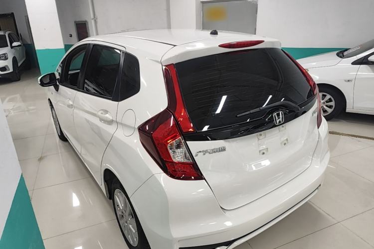 Used Honda Fit 2018 1.5L CVT Comfort Sunroof Version Rear Left 45 Deg