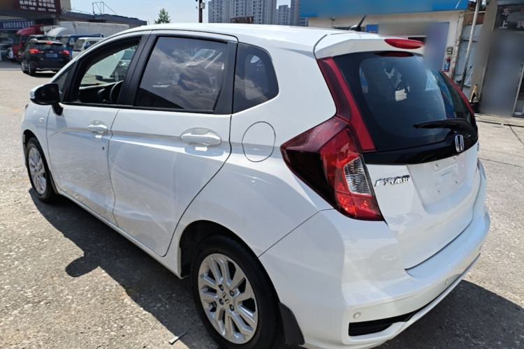 Used Honda Fit 2018 1.5L CVT Comfort Sunroof Version Rear Left 45 Deg