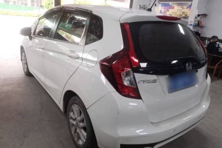Used Honda Fit 2018 1.5L CVT Comfort Sunroof Version Rear Left 45 Deg