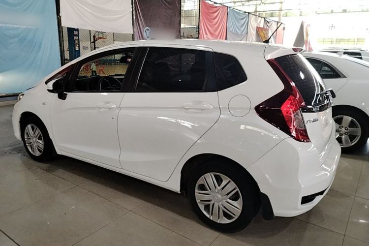 Used Honda Fit 2018 1.5L CVT Comfort Version Rear Left 45 Deg