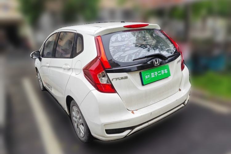 Used Honda Fit 2018 1.5L CVT Comfort Sunroof Version Rear Left 45 Deg